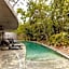 Luxe Jungle Apt 10min To Beach Hot Tub King