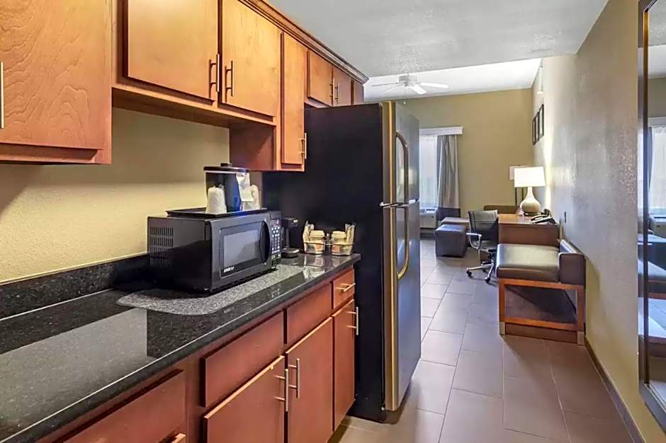 Comfort Suites Batesville