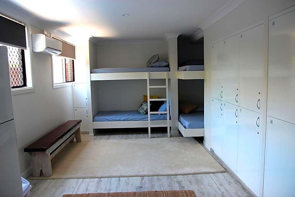 Photo 1 of 7 of 7 x Bed Mixed Dormitory Room