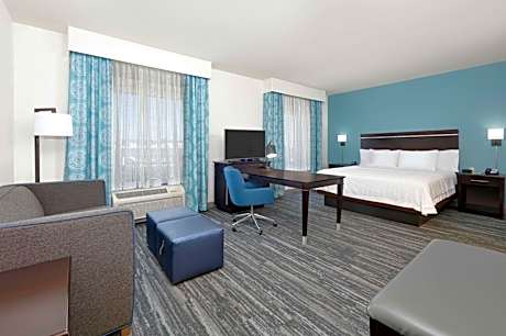 King Studio with Sofa Bed - Non-Smoking