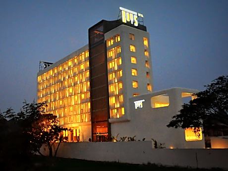 Keys Select by Lemon Tree Hotels, Kochi