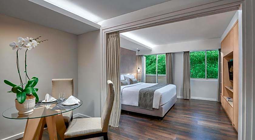 Delonix Hotel Karawang