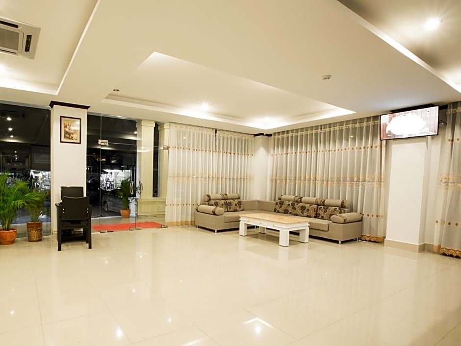 Douangchan Plaza Hotel