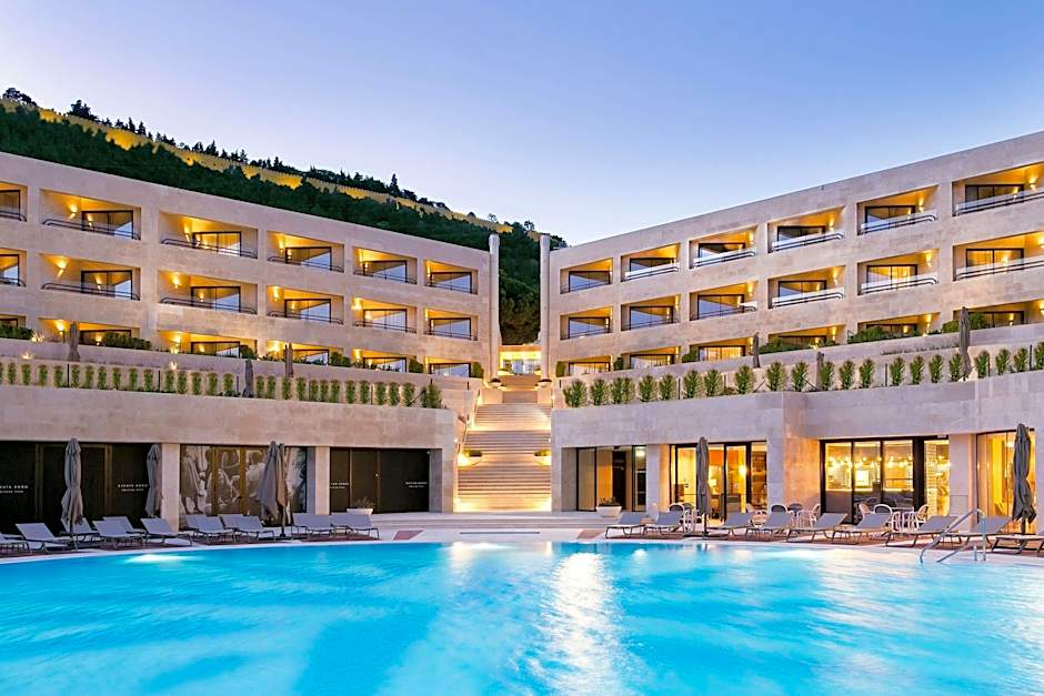 Four Points by Sheraton Sesimbra