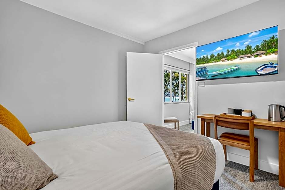 Lufra Beachside Hotel