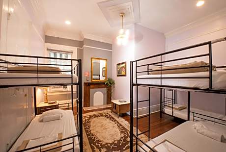 Auberge Nouvelle Orleans Hostel
