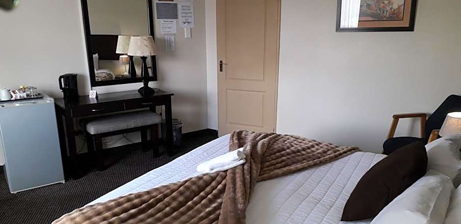 Kalahari Lodge Kimberley