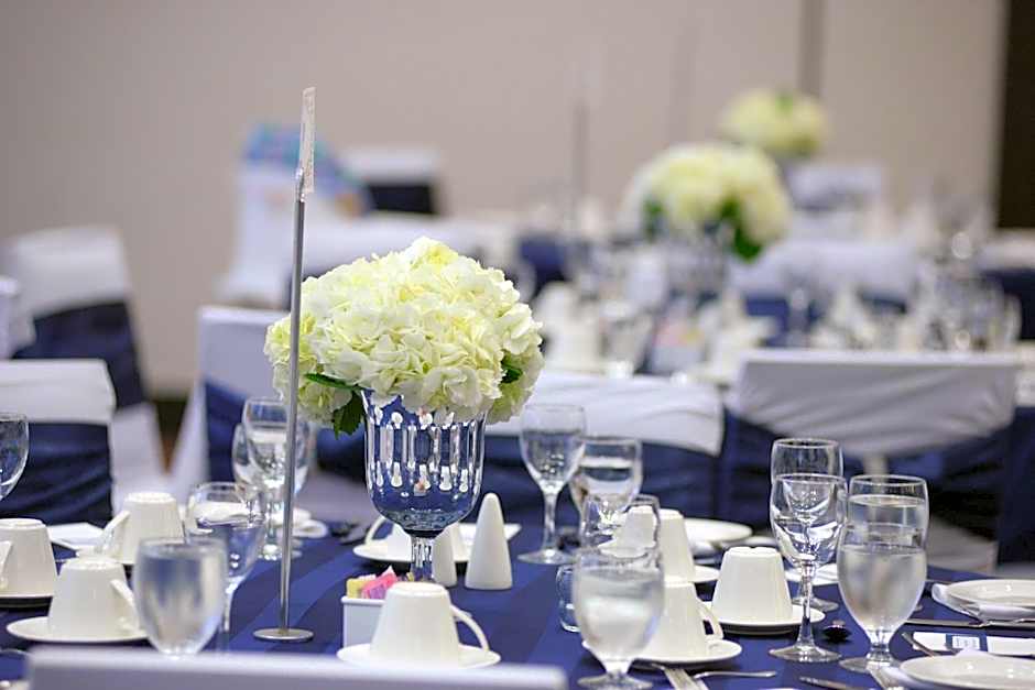 Four Points By Sheraton Winnipeg South