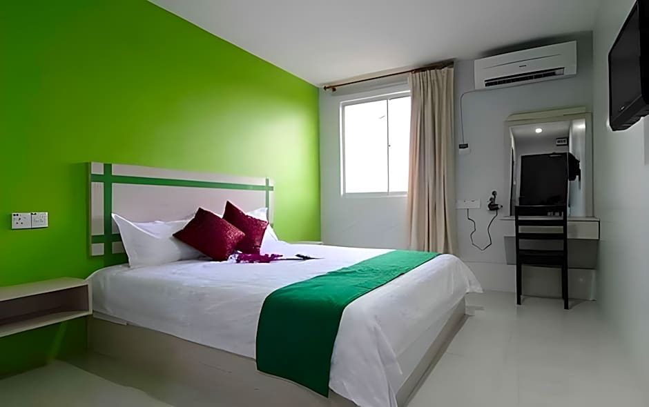 Mega Inn