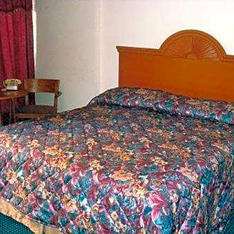 Santa Cruz Inn Riverside