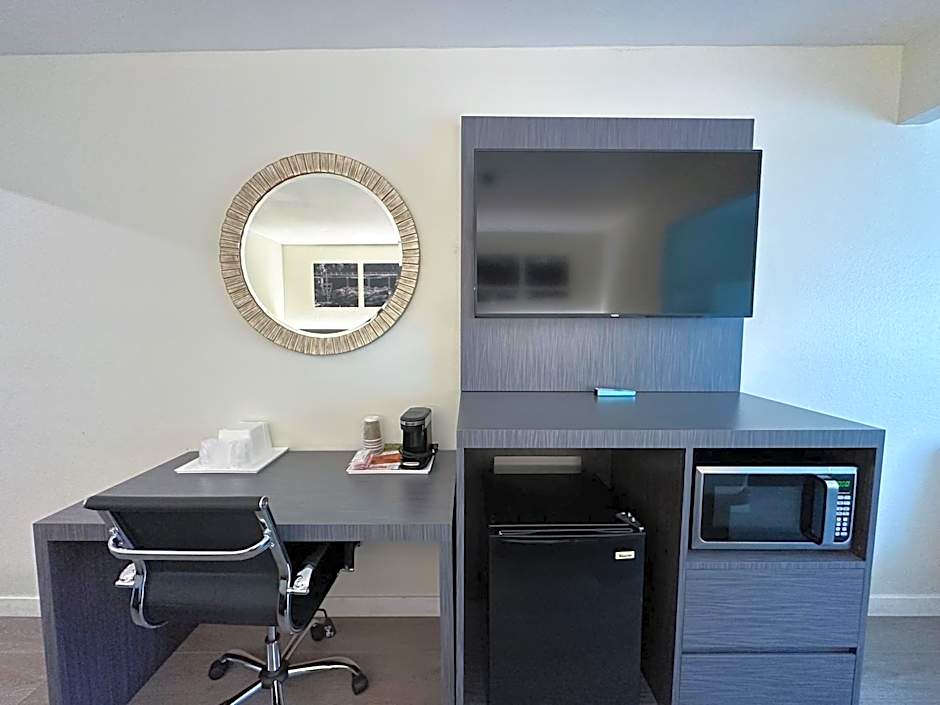 Ramada by Wyndham Anaheim Convention Center