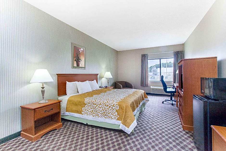 Days Inn & Suites by Wyndham Seaford