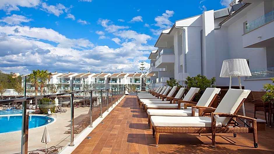 Puerto Azul Suite Hotel