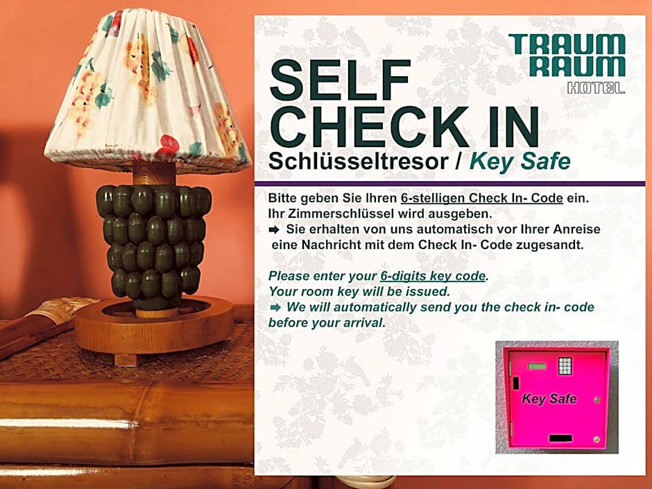 Hotel TraumRaum - "SELF CHECK IN"