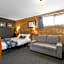 Cunningham Shore Motel