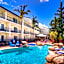 Cairns Queenslander Hotel & Apartments