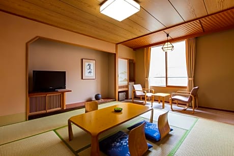 Japapene-Style Room with Shared Bathroom - Non-Smoking