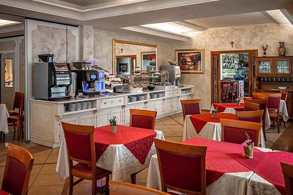 Hotel Confine