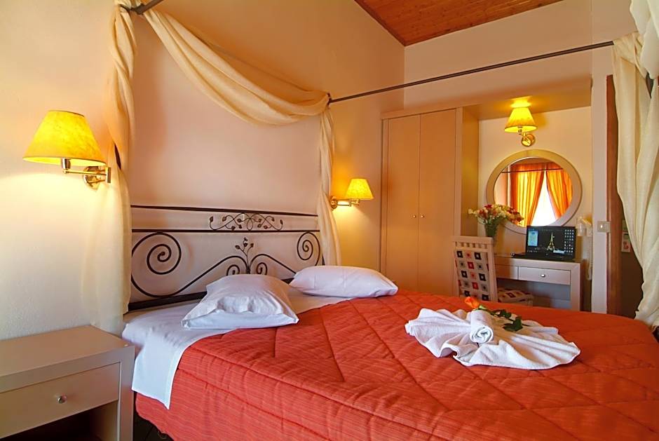 Acropole Delphi City Hotel