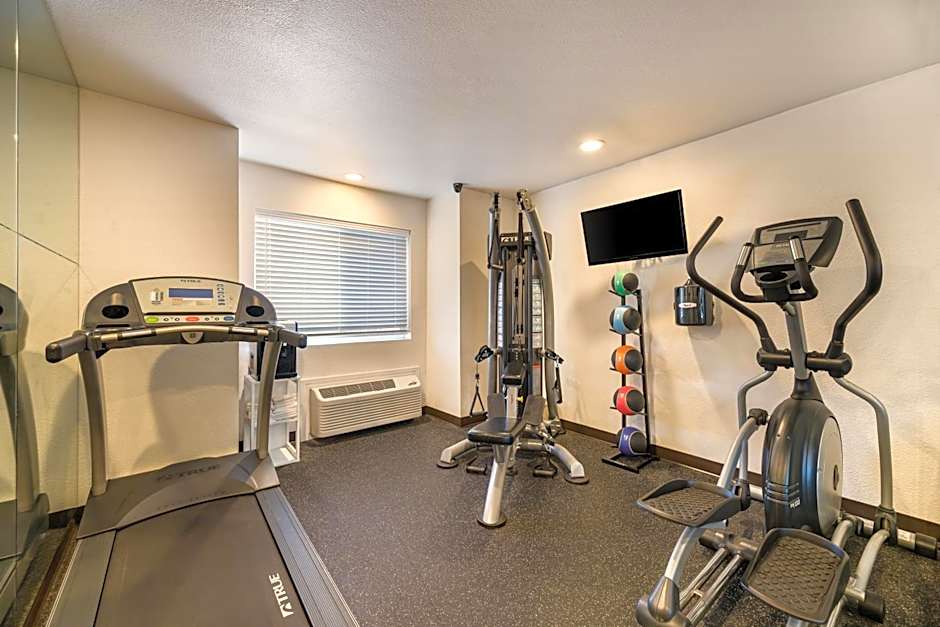 Quality Inn & Suites near NAS Fallon