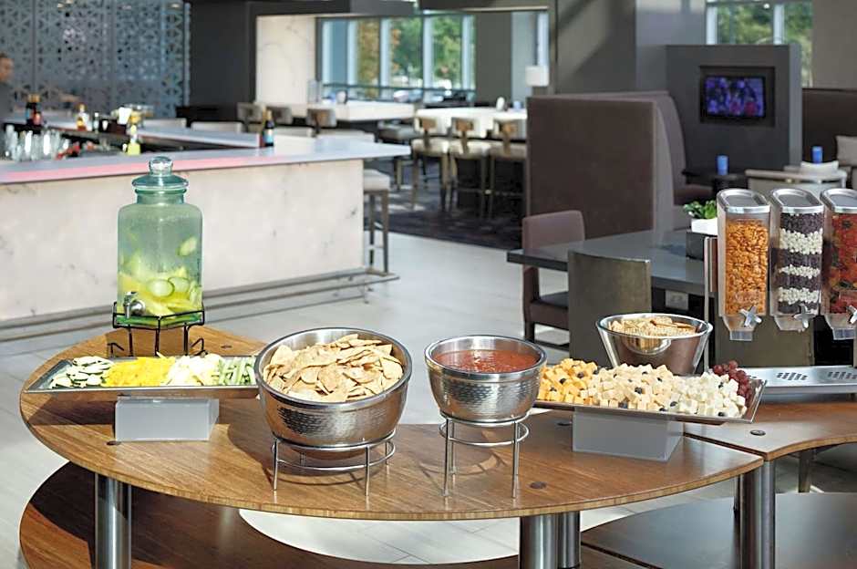 Embassy Suites by Hilton Charlotte Uptown