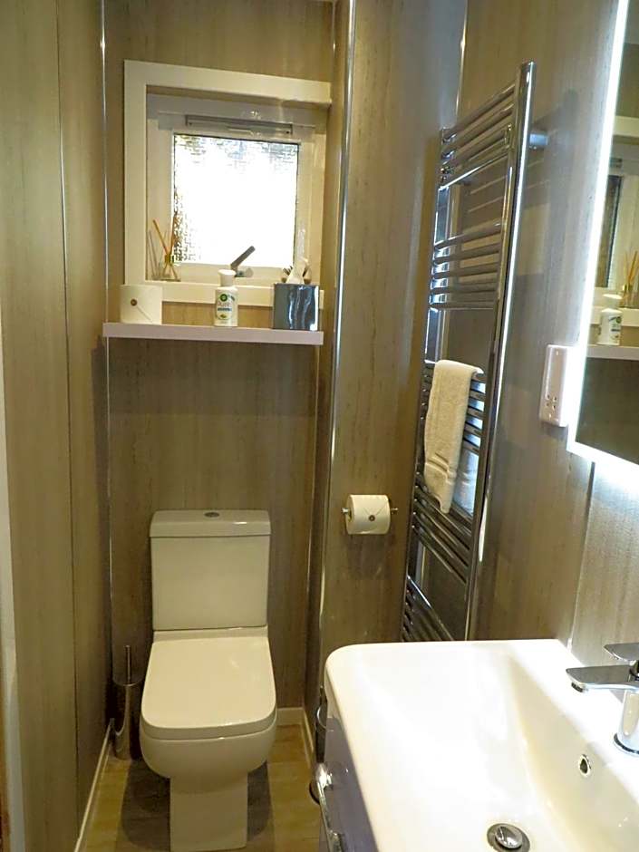 Eriskay B&B and Aviemore Glamping