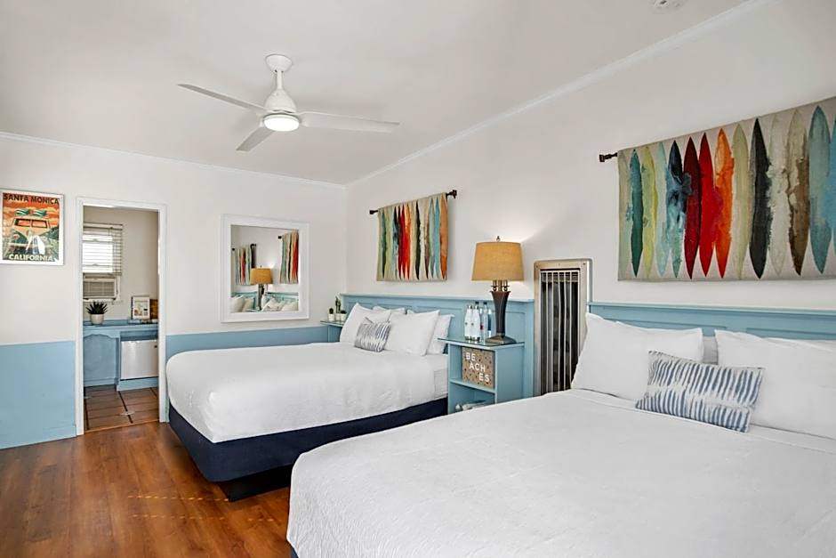 Photo 1 of 4 of Deluxe 2 Queen Beds