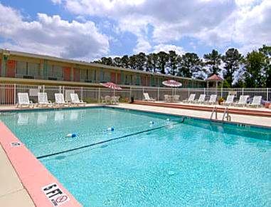 Days Inn by Wyndham Wilmington / University