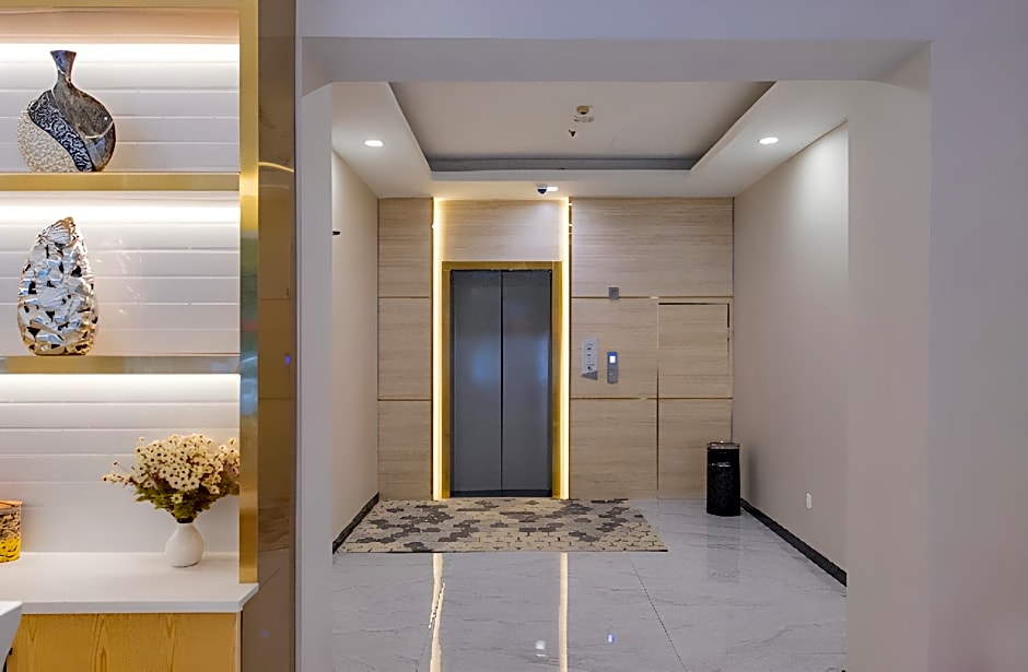 Borrman Hotel Mianyang Fucheng District High-speed Railway Station