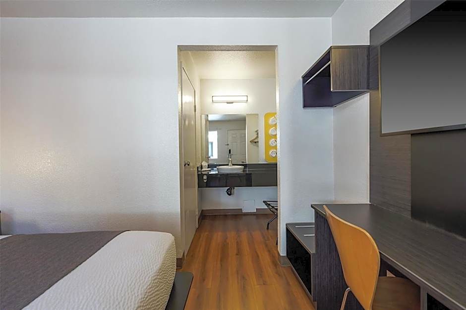 Motel 6-Fremont, CA - North