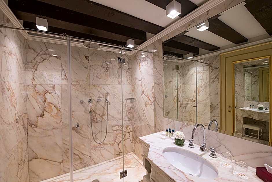 Hotel Nani Mocenigo Palace