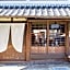Hostel & Tatami Bar Uchikobare -内子晴れ-