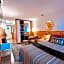 DOCO Rocky Mountain Vacation Rental-Queen Suite with Resort Amenities