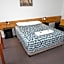 Holbrook Town Centre Motor Inn
