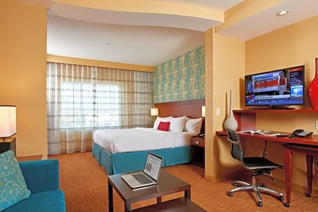Executive Room, 1 King Bed with Sofa bed (1 King Bed and 1 Double Sofa Bed)