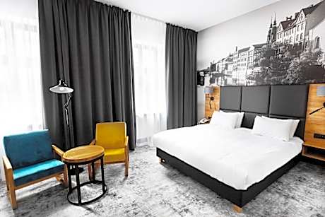 Superior Room - King