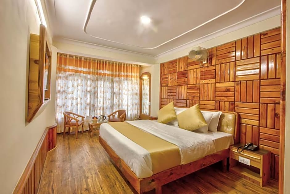 Goroomgo i Bex Manali