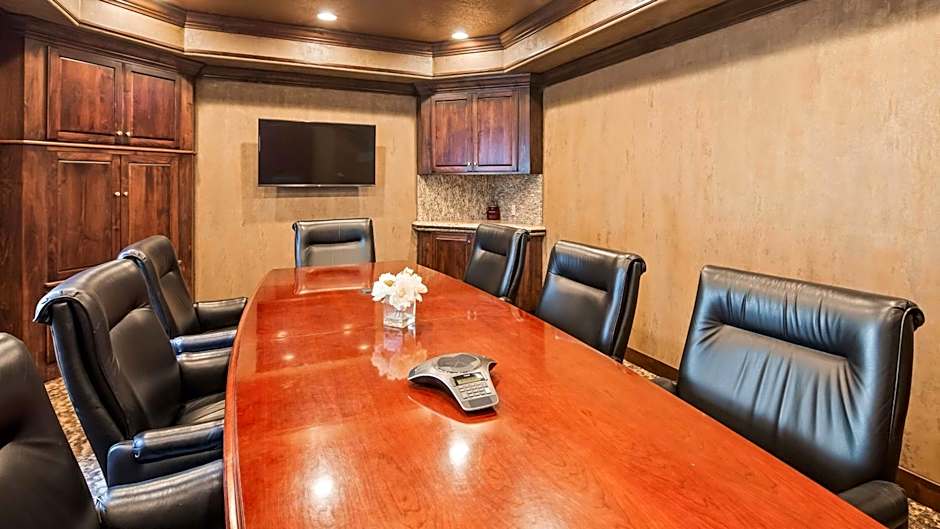 Best Western Plus Flathead Lake Inn & Suites