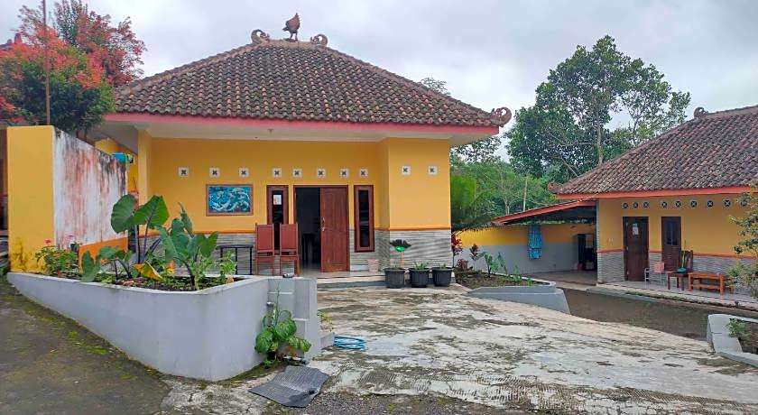 Penginapan Mentorogo Kaliurang Mitra by RedDoorz – Sleman, MN