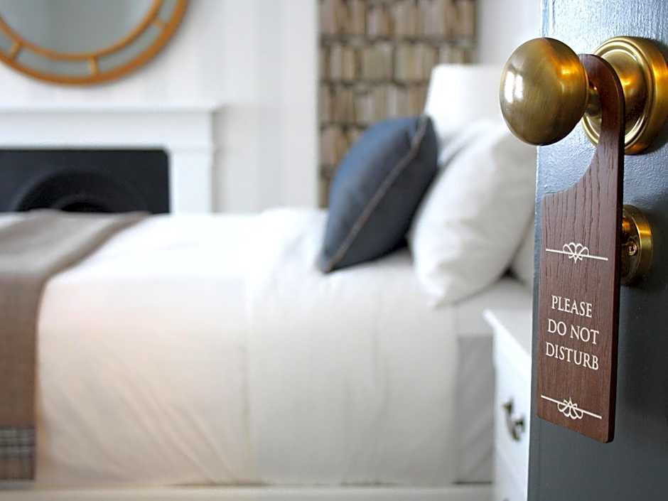 The Clerk & Well Pub and Rooms