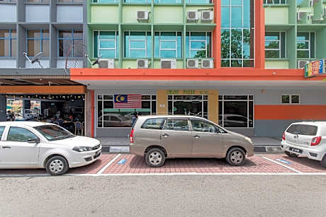 Capital O 89344 Labuan Avenue Hotel