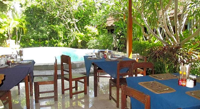 Adus Beach Inn