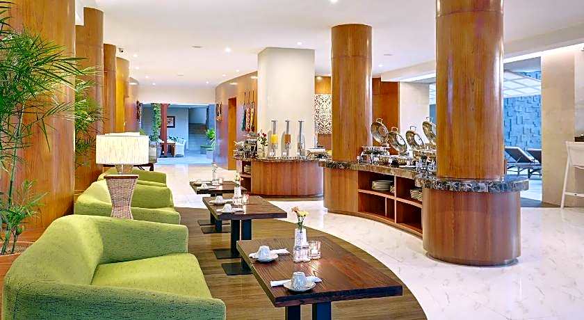 Townhouse Oak Signature Hotel