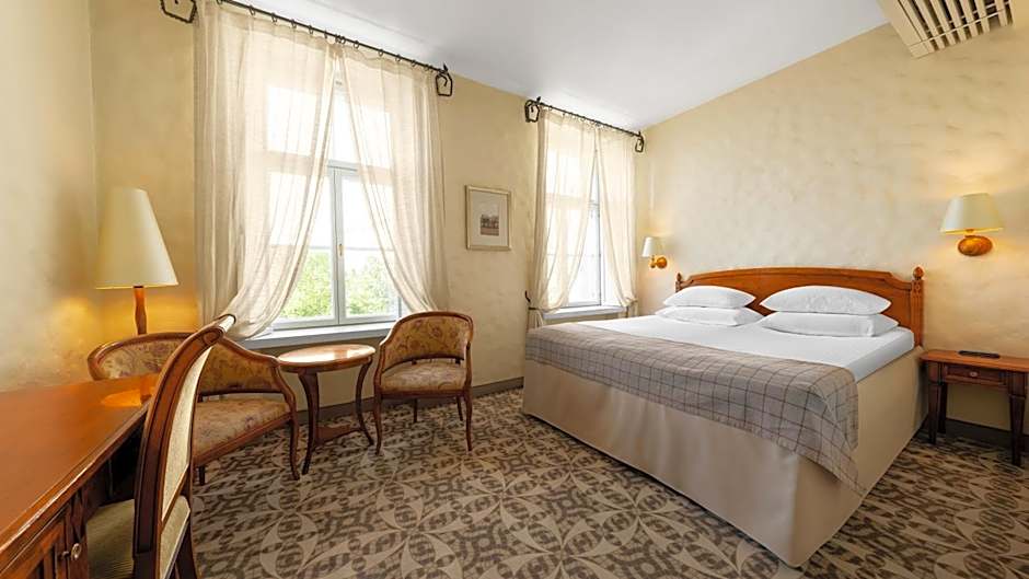 Rixwell Collection Savoy Boutique Hotel