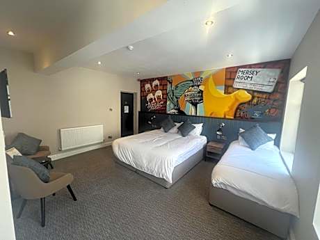 Triple Room with Bath