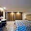 Econo Express Hotel