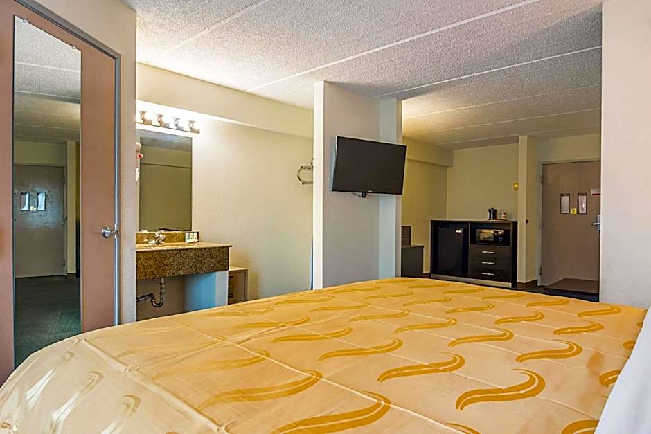 Quality Suites