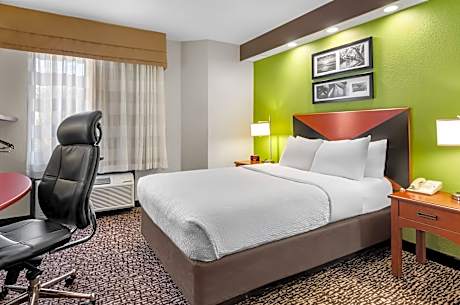 1 Double Bed  No Smoking