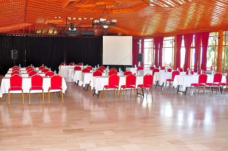 Club & Hotel Letoonia