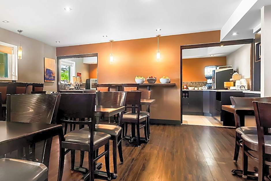 Best Western Plus Mont-Laurier